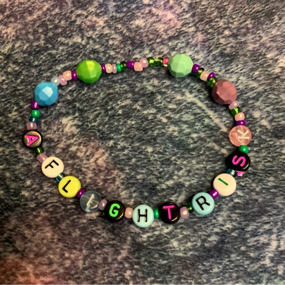 💜 13 Taylor Swift Eras Tour Friendship Bracelets - Custom Eras Tour Bracelets - Picture 13 of 14